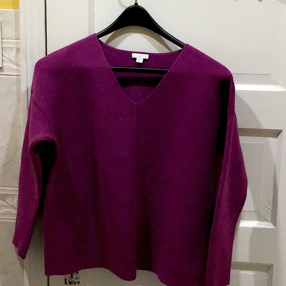 J Jill raspberry oversized V-neck sweater size M. Excellent used condition!